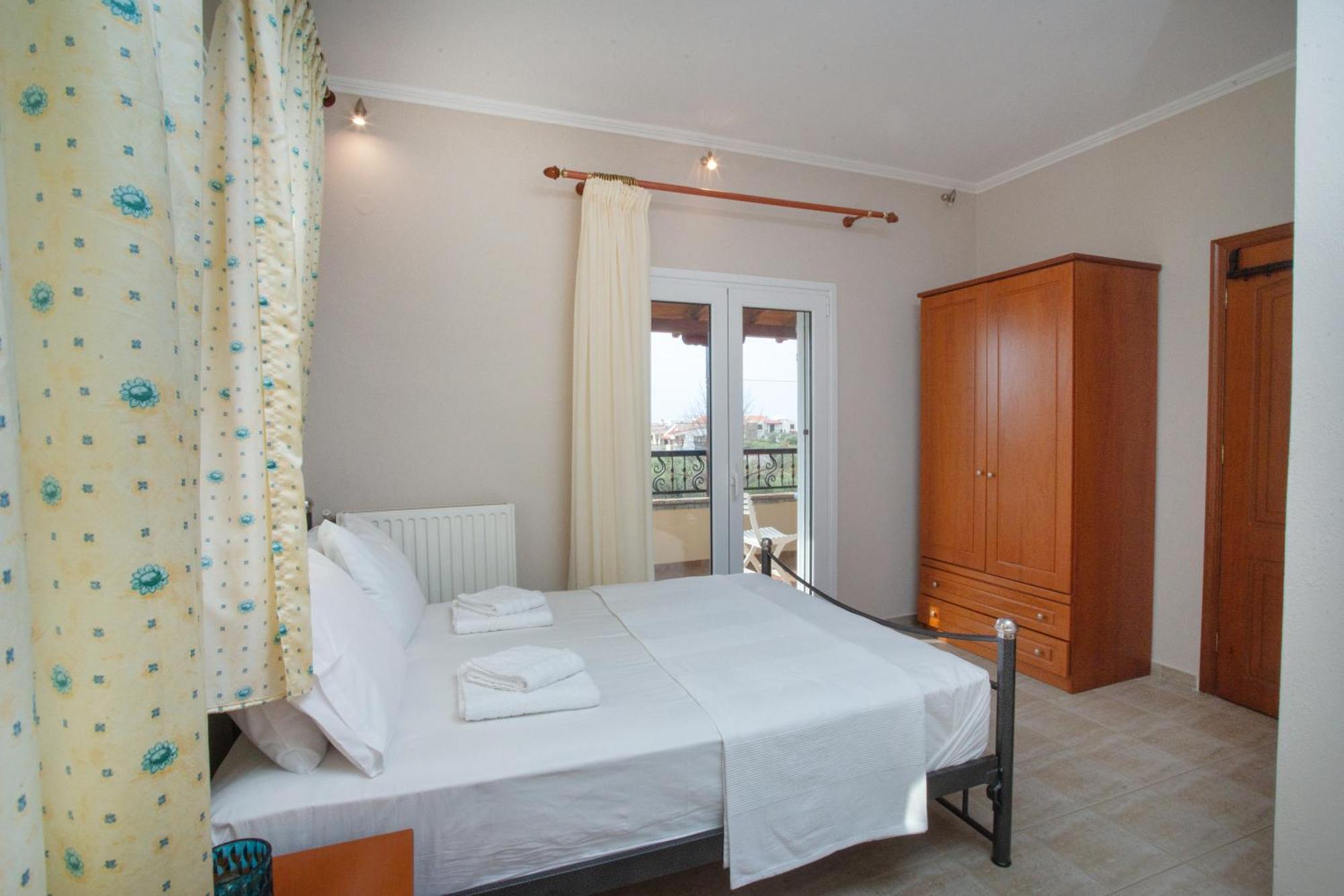 פרדיסוס Private 6-Bdrm Villa With Garden 150M To Beach מראה חיצוני תמונה