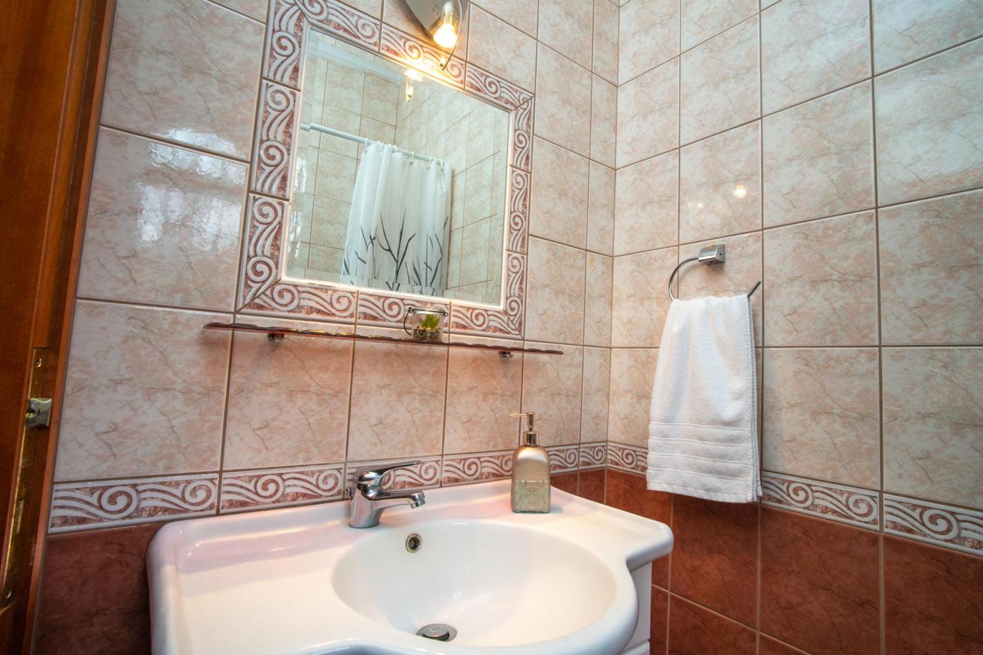 פרדיסוס Private 6-Bdrm Villa With Garden 150M To Beach מראה חיצוני תמונה