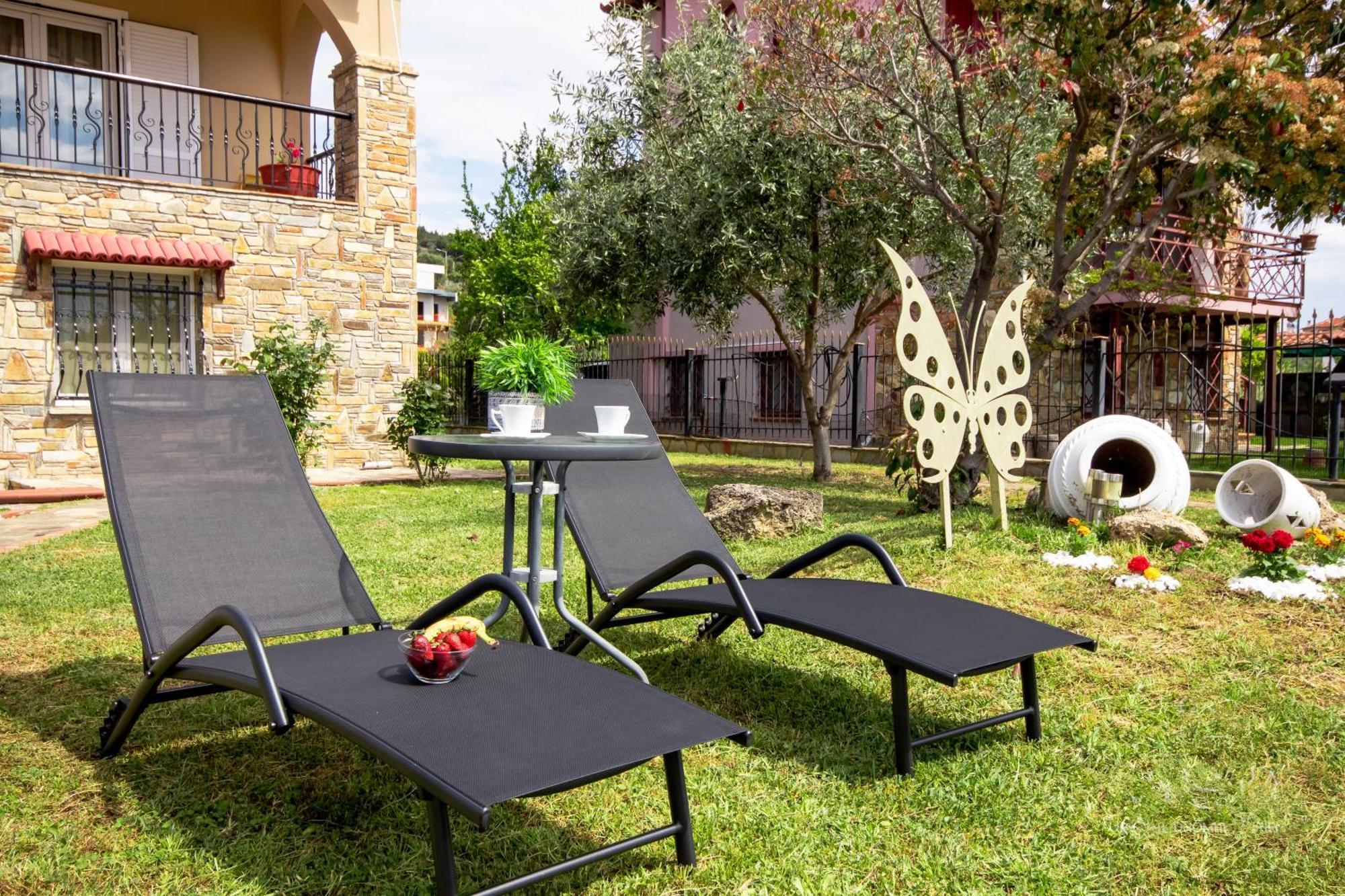 פרדיסוס Private 6-Bdrm Villa With Garden 150M To Beach מראה חיצוני תמונה