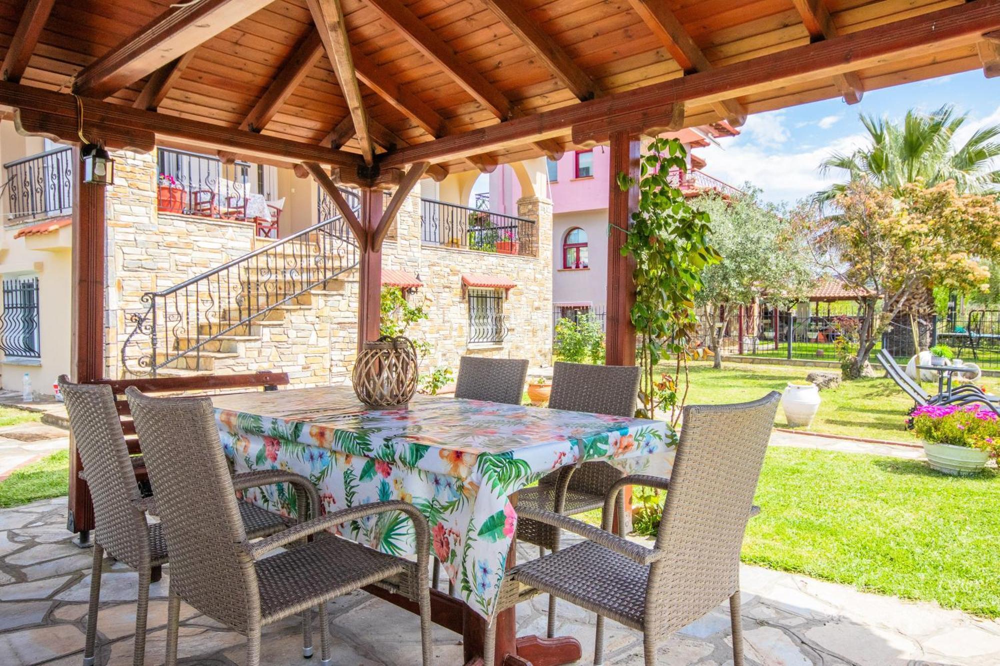 פרדיסוס Private 6-Bdrm Villa With Garden 150M To Beach מראה חיצוני תמונה